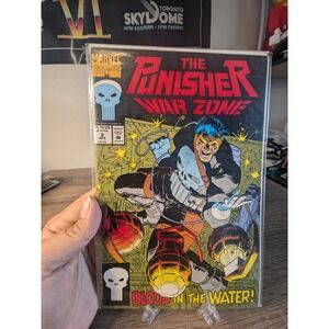 Punisher War Zone #2 Comic Book April 1992 Marvel Comics Blood in‎ the Water
